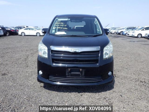Used 2007 AT toyota noah ZRR70W Image[1]