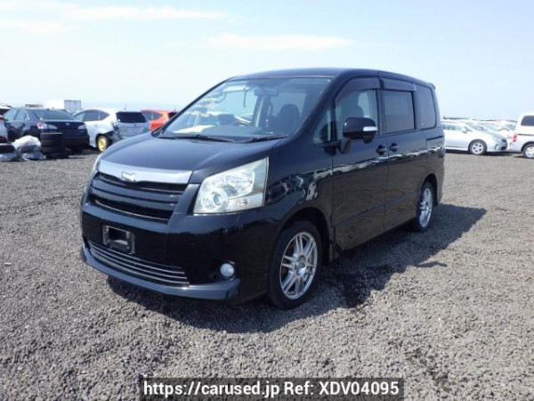 Used 2007 AT toyota noah ZRR70W Image[2]