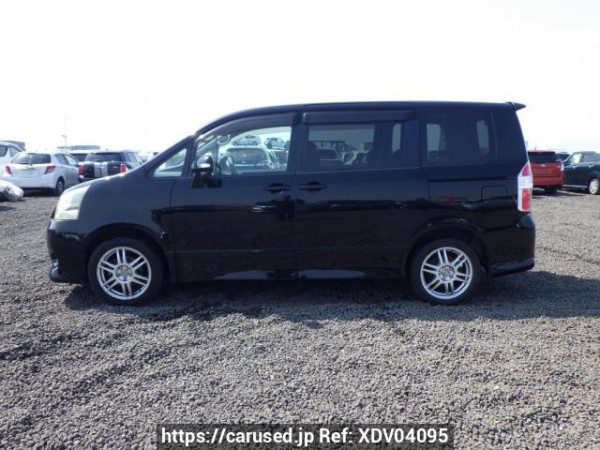 Used 2007 AT toyota noah ZRR70W Image[3]