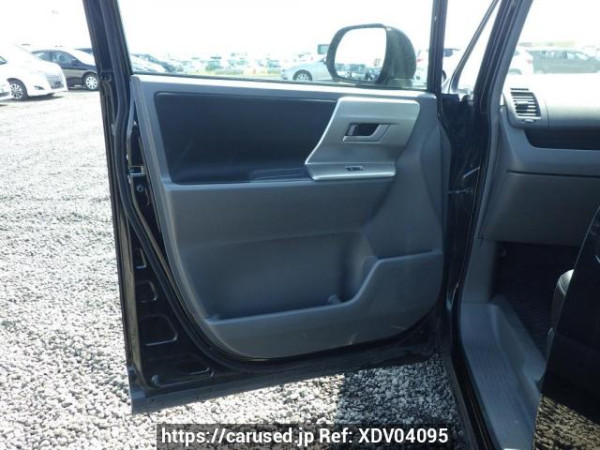 Used 2007 AT toyota noah ZRR70W Image[20]