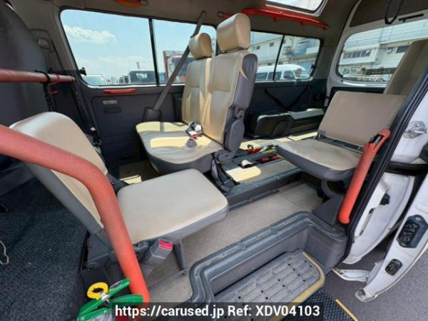 Used 2005 AT nissan caravan-bus DWMGE25 Image[15]