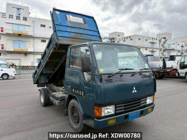 Used 1988 MT mitsubishi canter FE305BD Image[0]