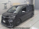 Toyota Voxy ZWR80W
