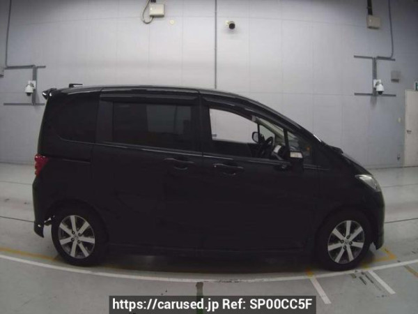 Used2010 AT Honda Freed GB3Image[2]