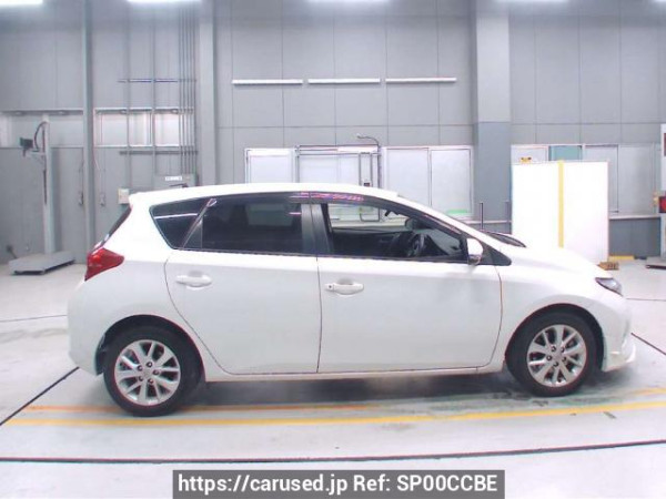 Used 2014 MT toyota auris ZRE186H Image[2]