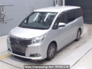 Toyota Esquire ZRR80G