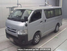 Toyota Regiusace Van TRH200V