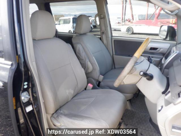 Used 2009 AT toyota noah ZRR70W Image[12]