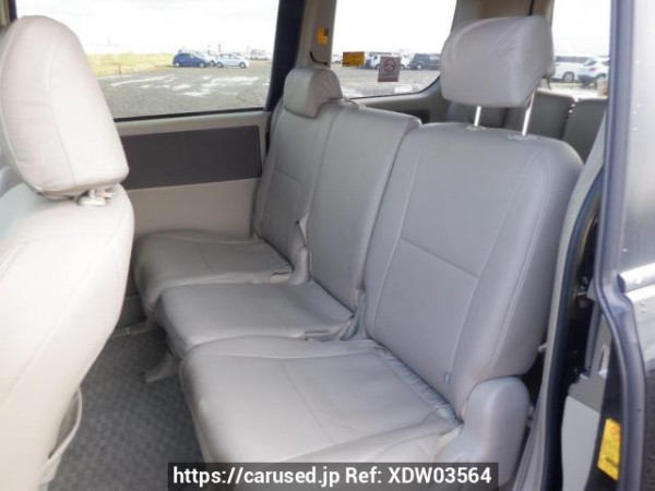 Used 2009 AT toyota noah ZRR70W Image[15]