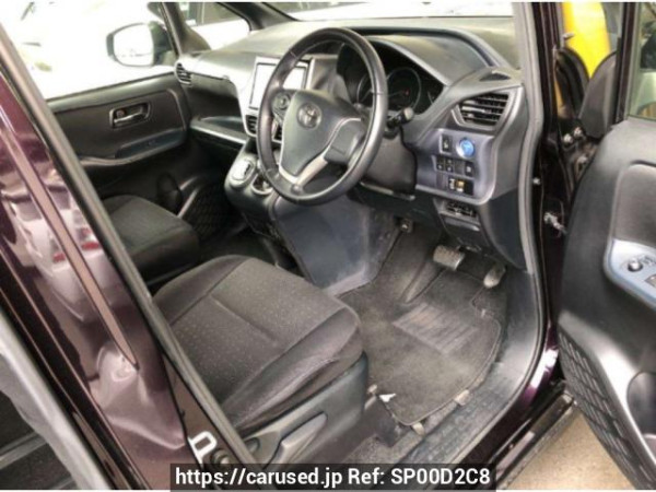 Used 2016 AT toyota noah ZWR80G Image[2]