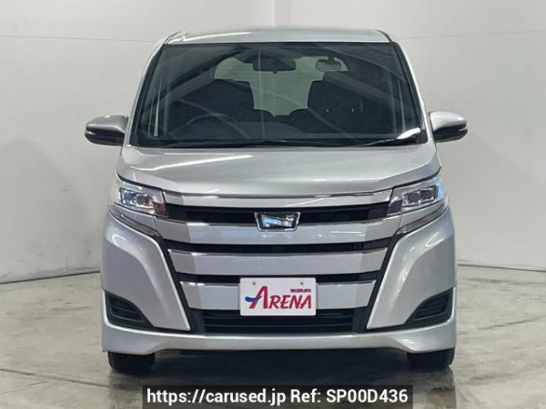 Used 2017 AT toyota noah ZRR85G Image[0]