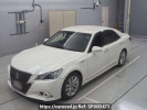 Toyota Crown Hybrid AWS210