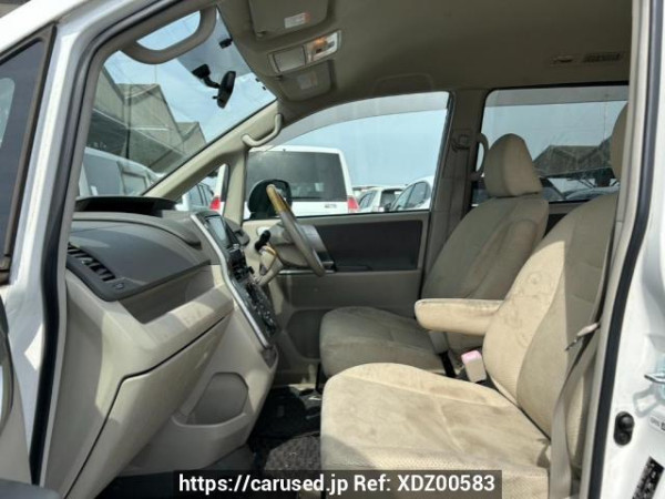 Used 2008 AT toyota noah ZRR70W Image[13]