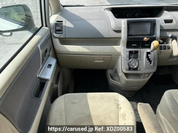 Used 2008 AT toyota noah ZRR70W Image[19]