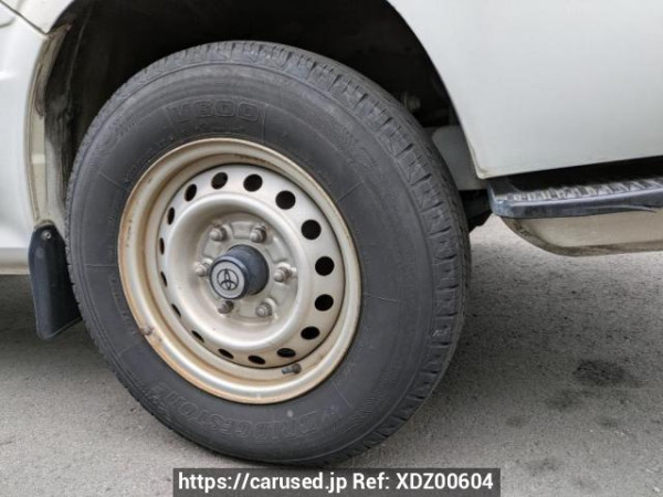 Used 2004 MT toyota hiace-van TRH102V Image[18]