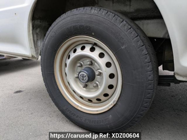 Used 2004 MT toyota hiace-van TRH102V Image[19]