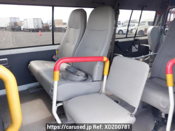 Used 2003 AT toyota hiace-commuter RZH125B Image[15]