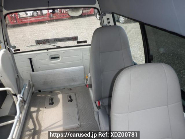 Used 2003 AT toyota hiace-commuter RZH125B Image[18]