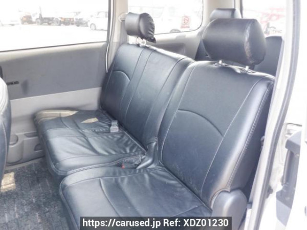Used 2002 AT toyota noah AZR60G Image[15]