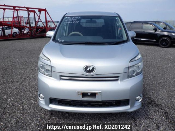 Used2008 AT Toyota Voxy ZRR70GImage[1]