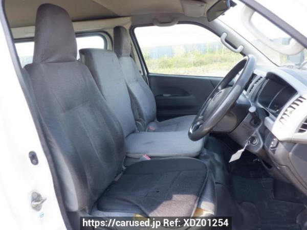 Used 2007 AT toyota regiusace-van KDH200V Image[12]