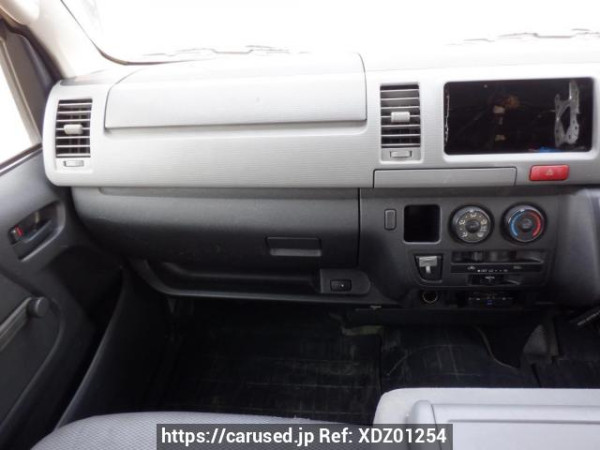 Used 2007 AT toyota regiusace-van KDH200V Image[17]