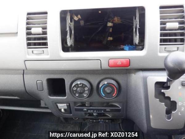 Used 2007 AT toyota regiusace-van KDH200V Image[21]