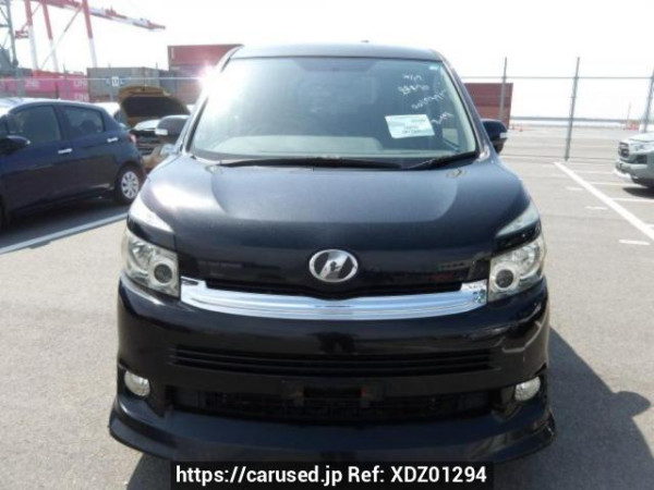 Used 2007 AT toyota voxy ZRR70W Image[1]