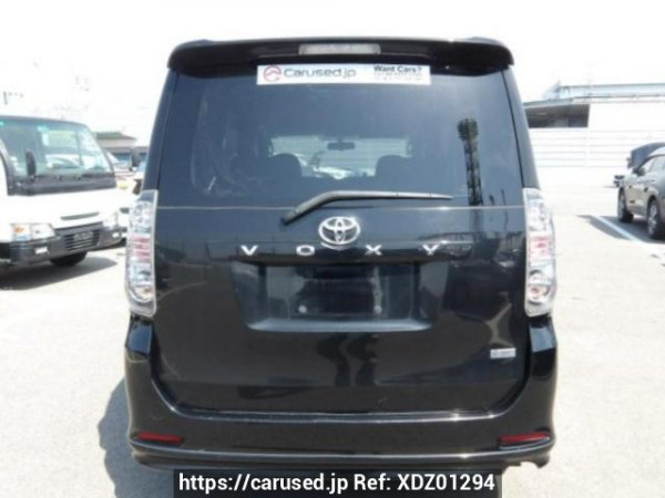 Used 2007 AT toyota voxy ZRR70W Image[4]