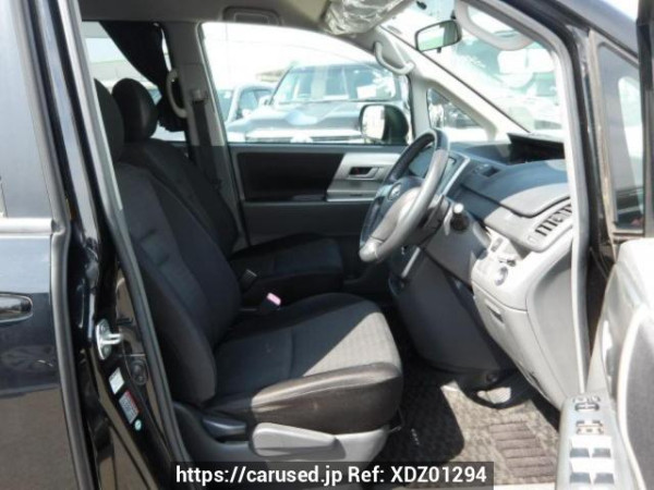 Used 2007 AT toyota voxy ZRR70W Image[9]