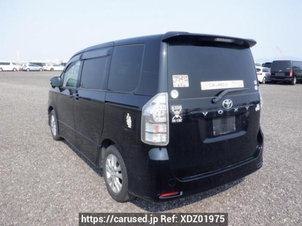 Used 2010 AT toyota voxy ZRR70W Image[4]