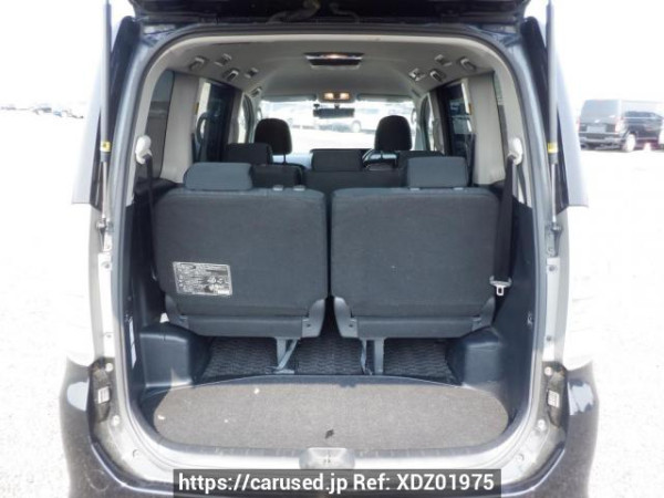 Used 2010 AT toyota voxy ZRR70W Image[8]