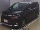 Toyota Voxy ZWR80W