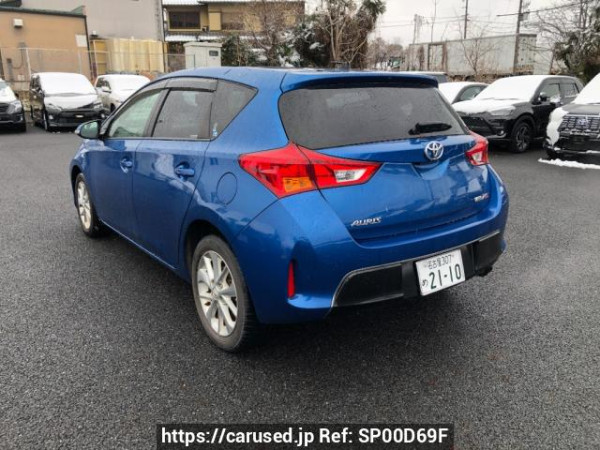Used 2014 MT toyota auris ZRE186H Image[2]