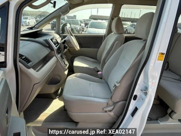 Used 2009 AT toyota noah ZRR75G Image[14]