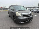 Toyota Noah ZRR70G