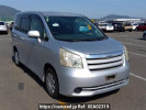Toyota Noah ZRR70G