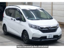 Honda Freed hybrid GB7