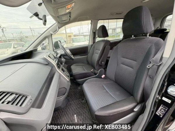 Used 2008 AT toyota voxy ZRR70W Image[13]