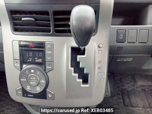 Used 2008 AT toyota voxy ZRR70W Image[27]