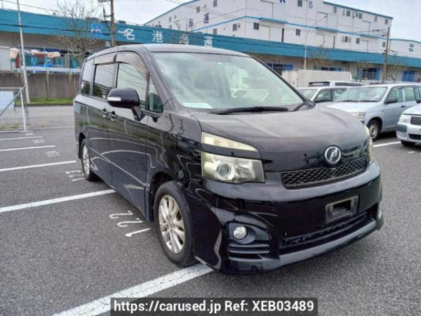 Used 2010 AT toyota voxy ZRR70W Image[0]