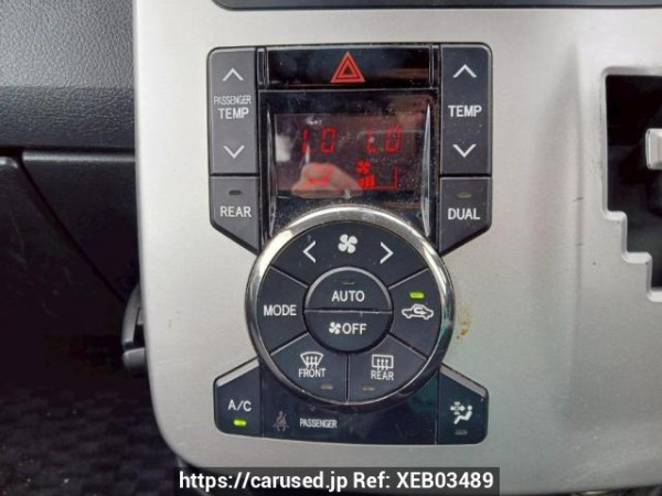 Used 2010 AT toyota voxy ZRR70W Image[26]