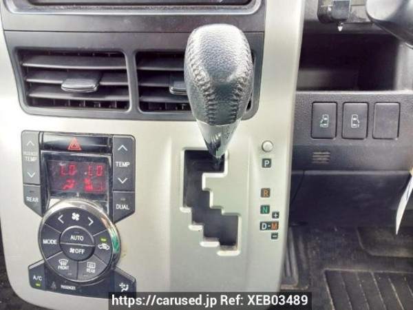 Used 2010 AT toyota voxy ZRR70W Image[27]