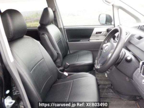Used 2008 AT toyota voxy ZRR70W Image[12]
