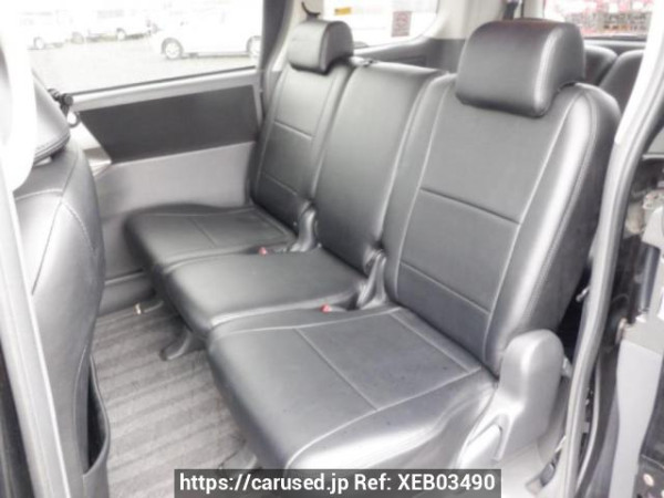 Used 2008 AT toyota voxy ZRR70W Image[15]