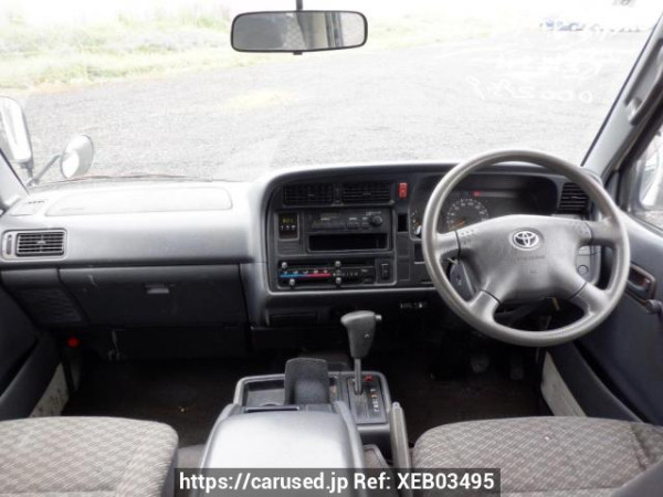 Used 2002 AT toyota hiace-wagon RZH111G Image[18]