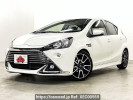Toyota Aqua DAA-NHP10