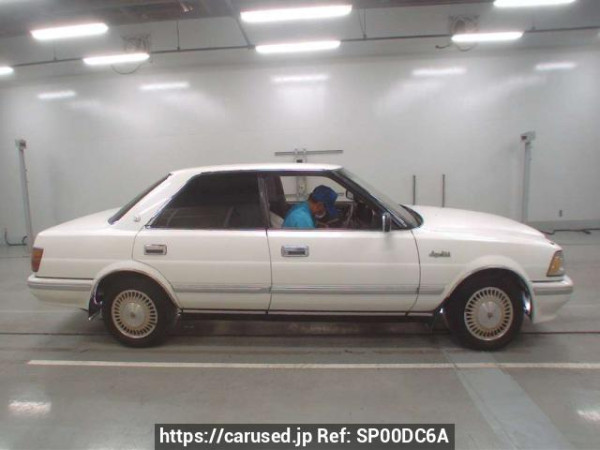 Used1991 AT Toyota Crown JZS131Image[2]