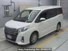 Toyota Noah ZRR85W