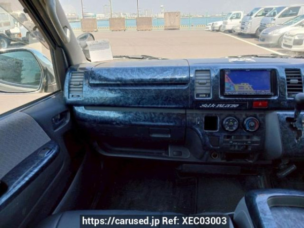 Used 2009 AT toyota regiusace-van KDH206V Image[18]